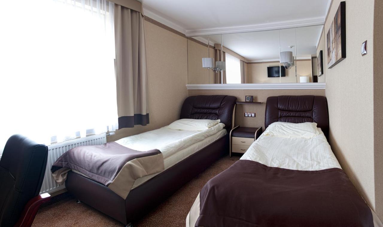 M Hotel سوسنوفييتس المظهر الخارجي الصورة